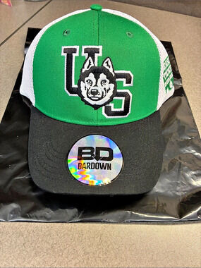 Bardown U of S Huskies Trucker Snapback Hat Green & Black Trucker Hat NWT